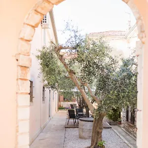 https://bb-maslina.in-istria.net